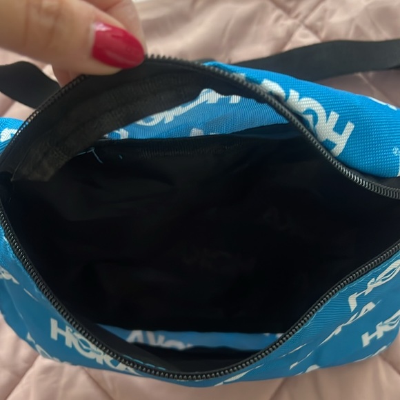 HOKA Fanny Pack & Sweatband - Picture 5 of 8